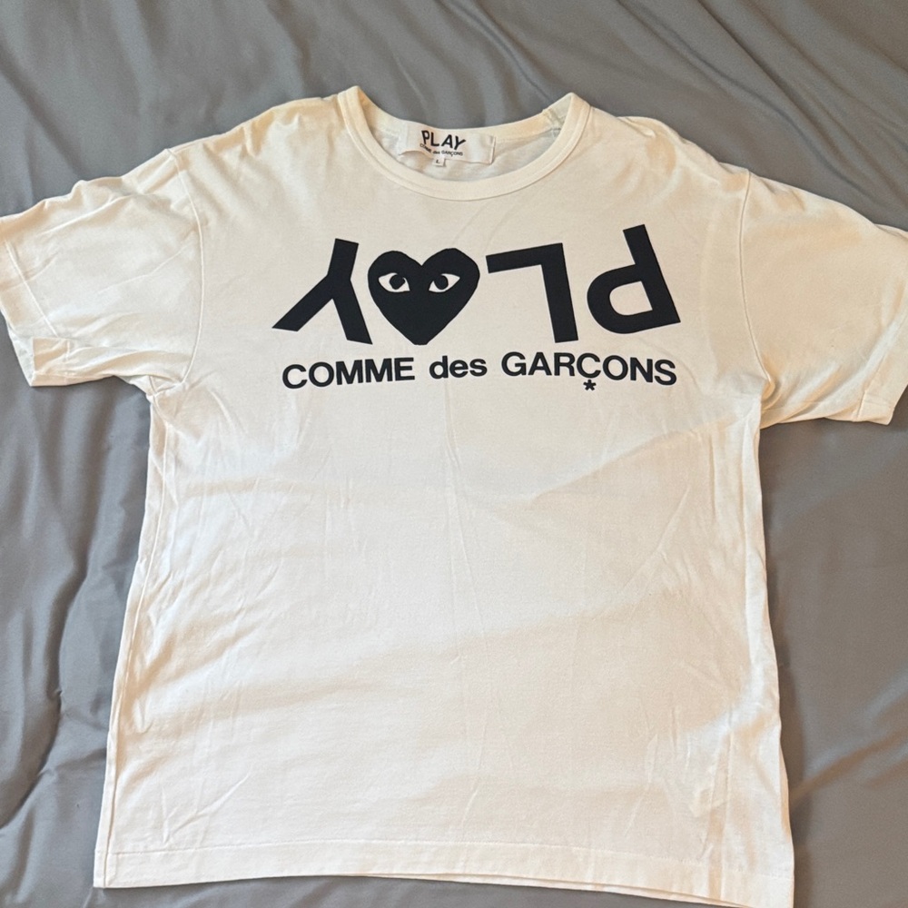 Comme des Garcons PLAY White T-Shirt